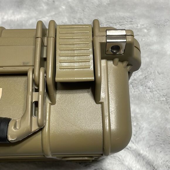 Apache Hard Case with Foam Inserts - Picture 4 of 15